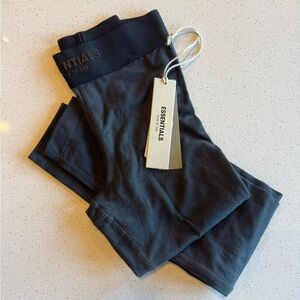 ESSENTIALS BLACK LEGGINGS | NWT | XS